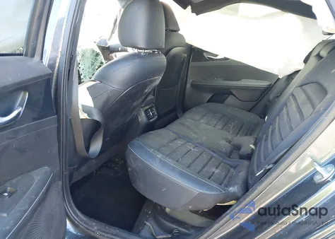 2023 Kia Forte Gt-Line из США, поврежденный, VIN 3KPF54ADXPE638052